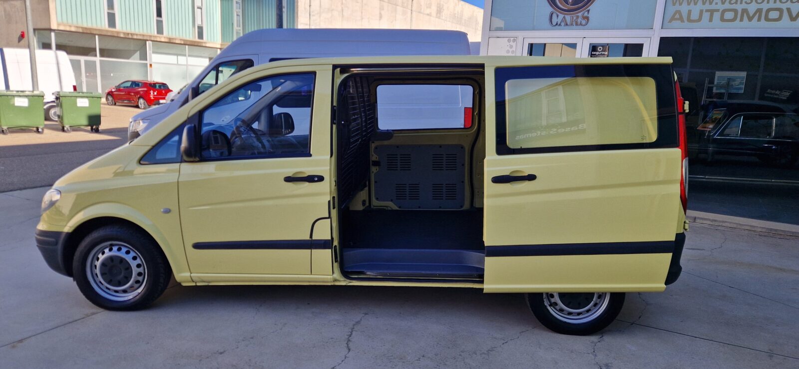 MERCEDES-BENZ Vito 109 furgon