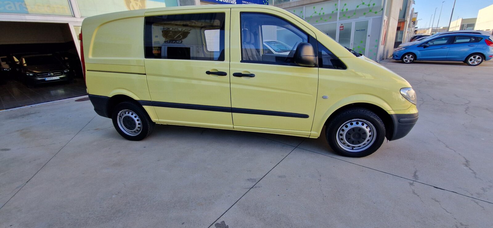 MERCEDES-BENZ Vito 109 furgon