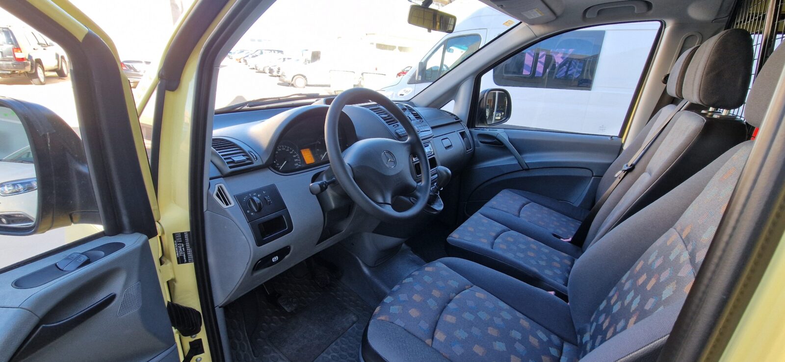 MERCEDES-BENZ Vito 109 furgon