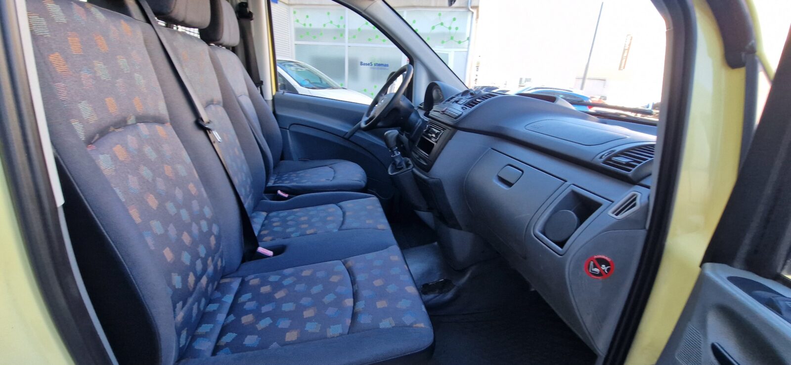 MERCEDES-BENZ Vito 109 furgon