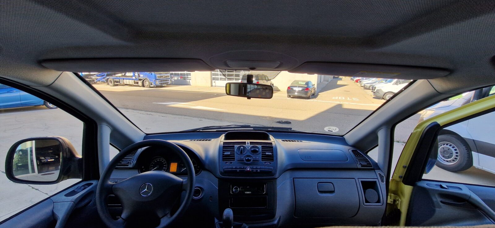 MERCEDES-BENZ Vito 109 furgon