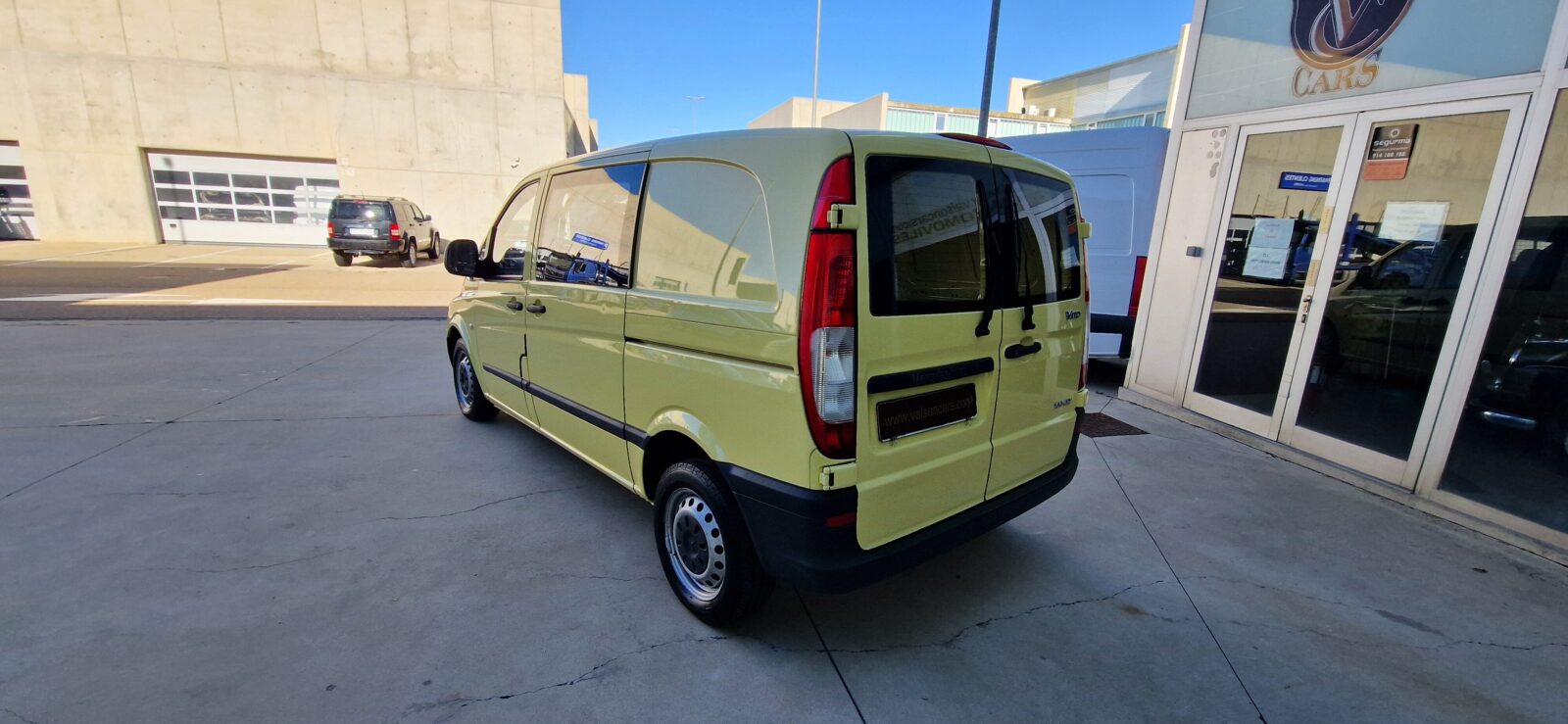 MERCEDES-BENZ Vito 109 furgon