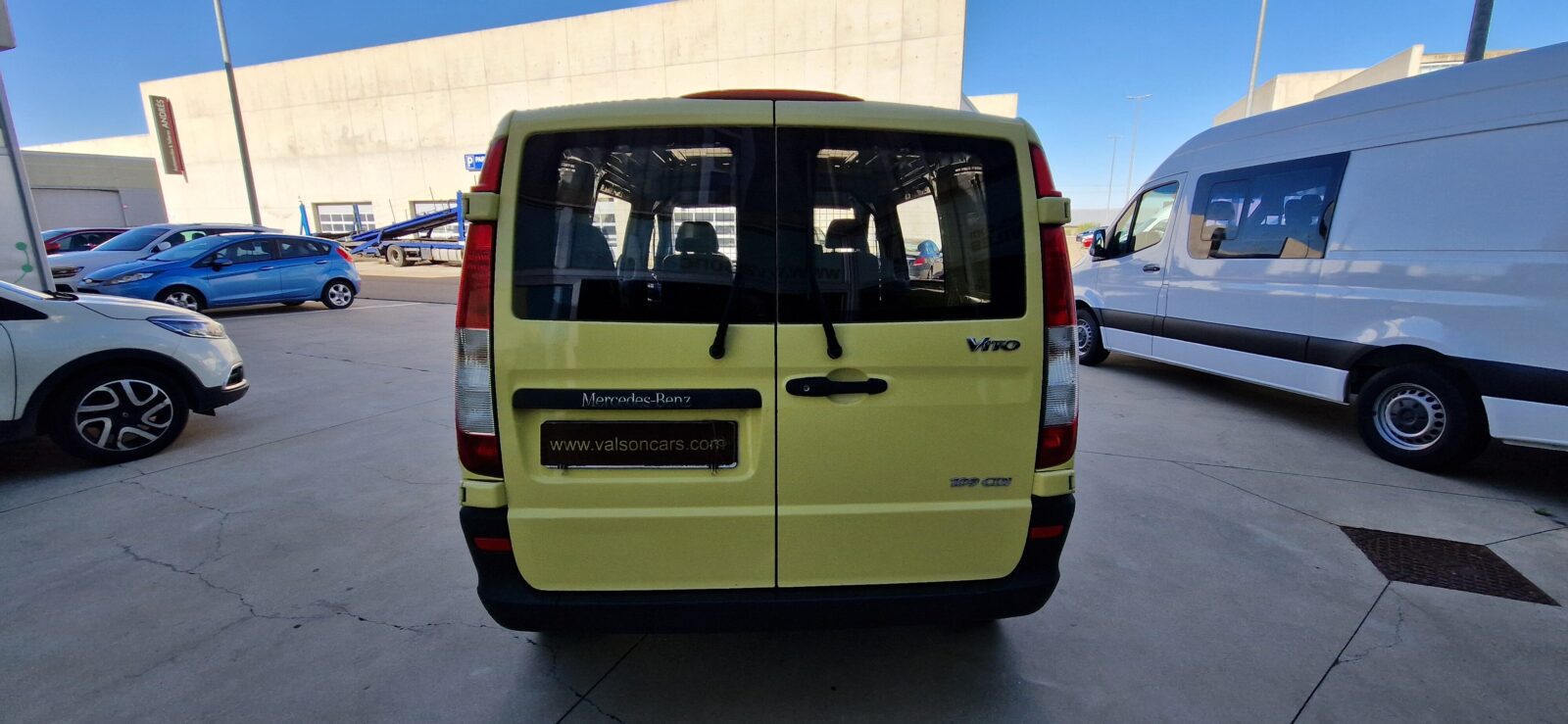 MERCEDES-BENZ Vito 109 furgon
