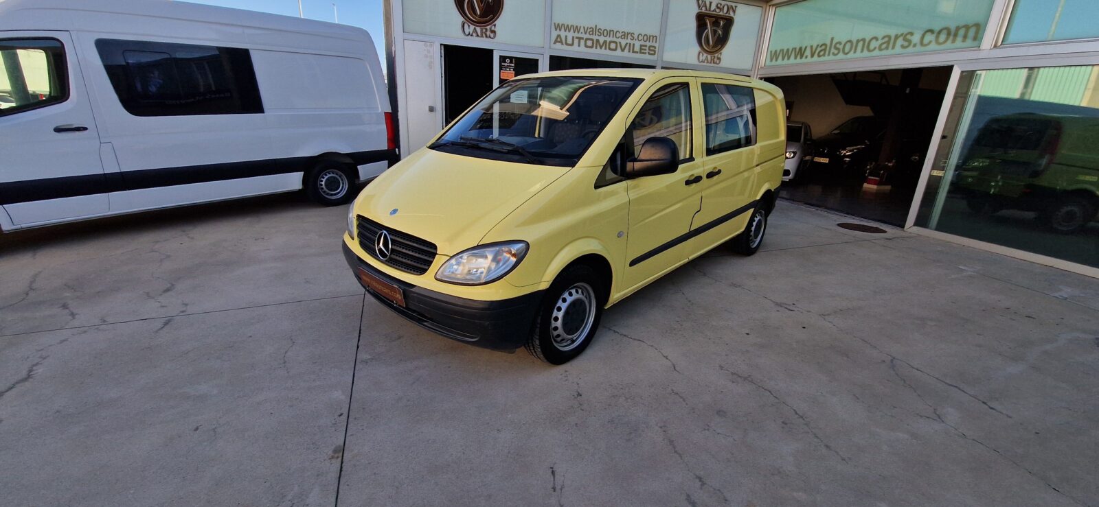 MERCEDES-BENZ Vito 109 furgon