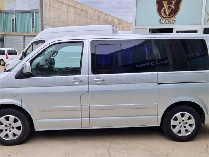 VOLKSWAGEN Multivan 2.5TDI COMFORTLINE