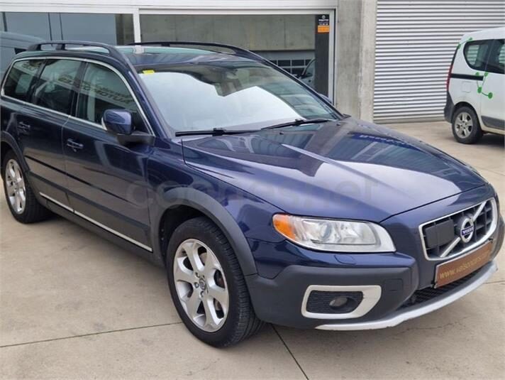 VOLVO XC70 2.4 D5 AWD Summum Auto