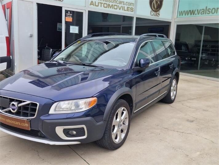 VOLVO XC70 2.4 D5 AWD Summum Auto