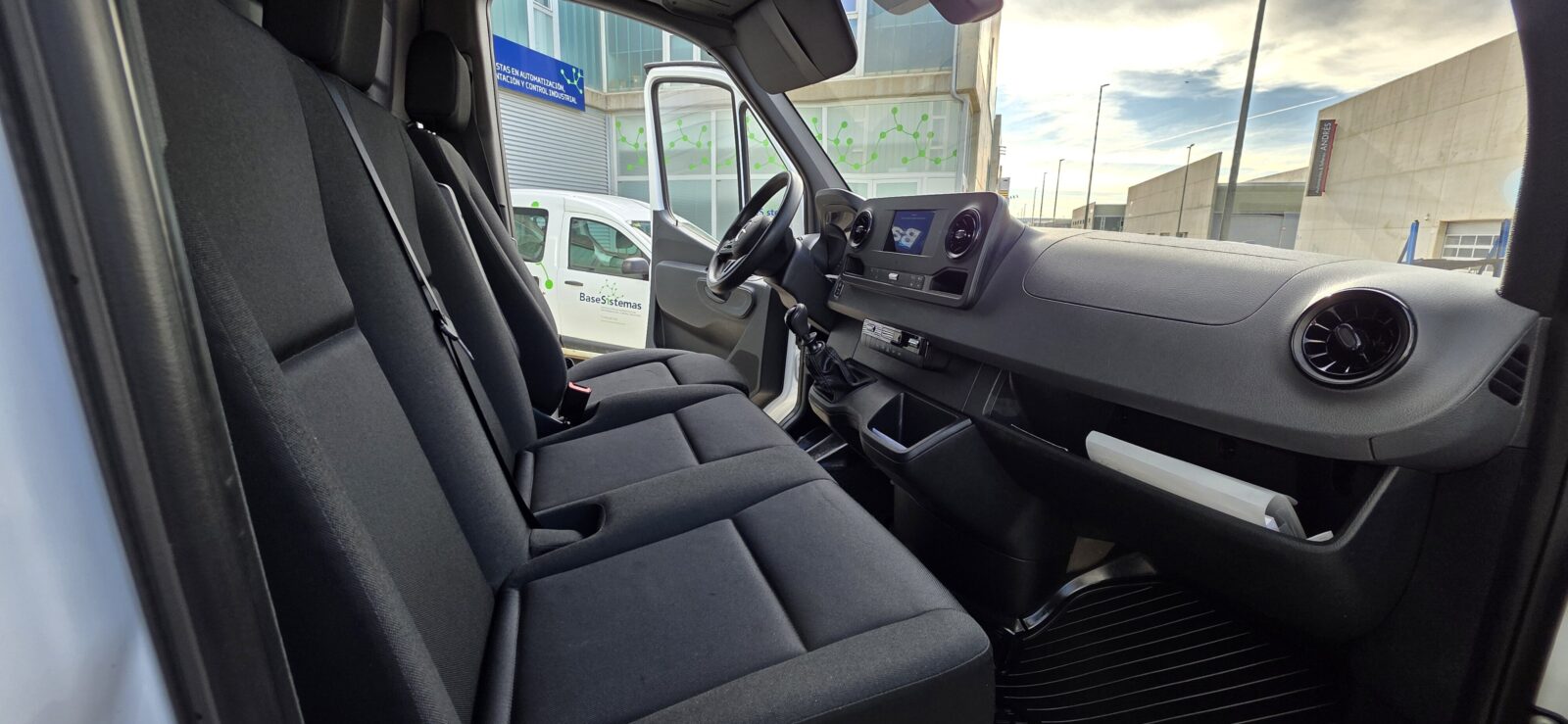 MERCEDES-BENZ Sprinter 316 L3 H2