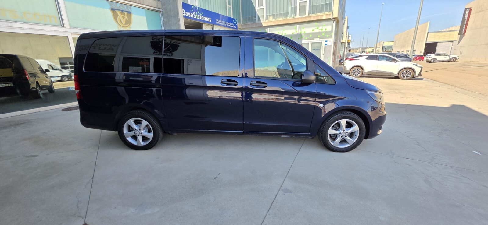 MERCEDES-BENZ Vito 114 TOURER 7G