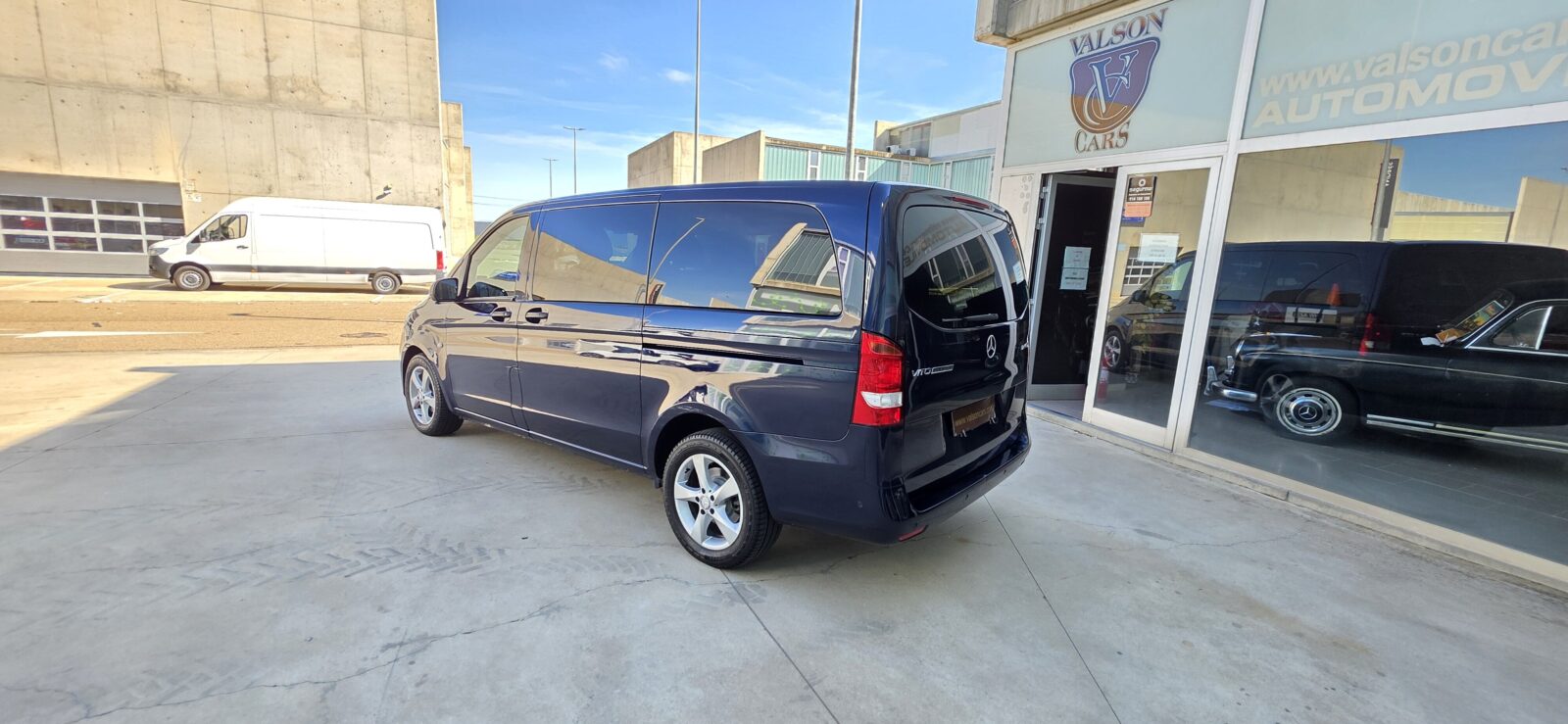MERCEDES-BENZ Vito 114 TOURER 7G