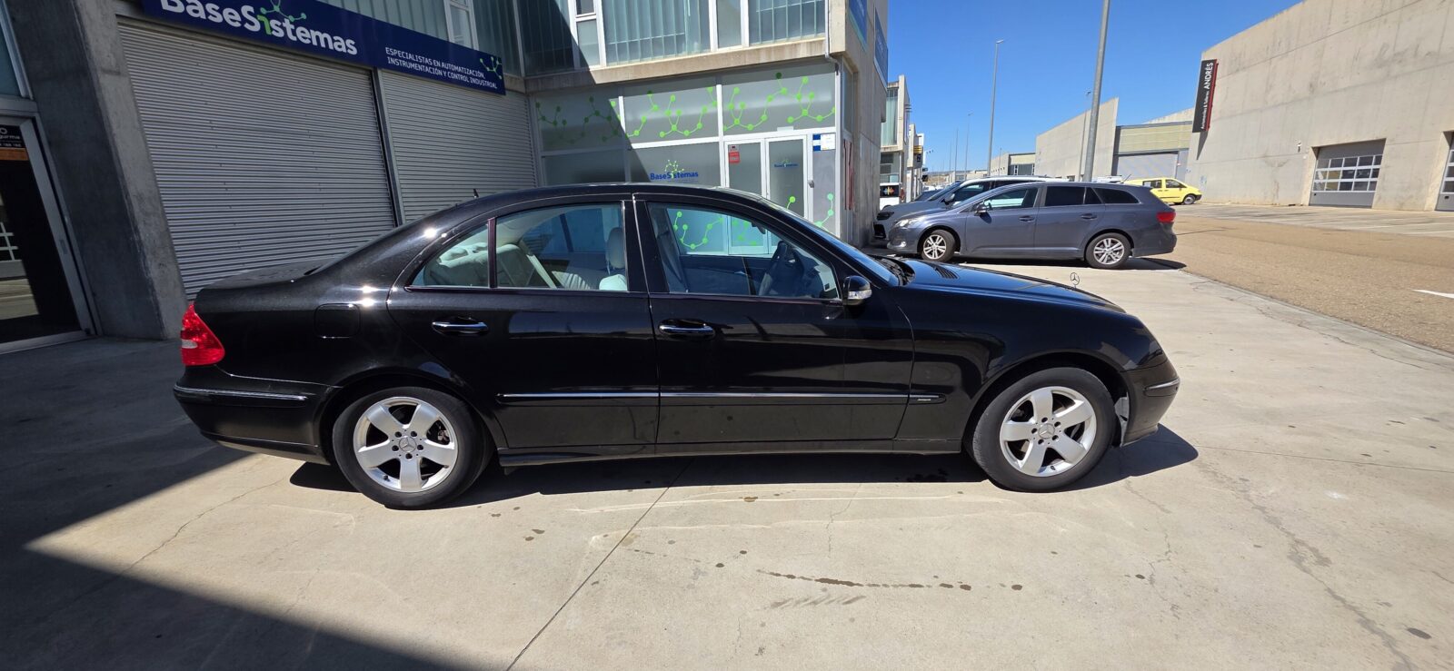 MERCEDES-BENZ E 320 CDI