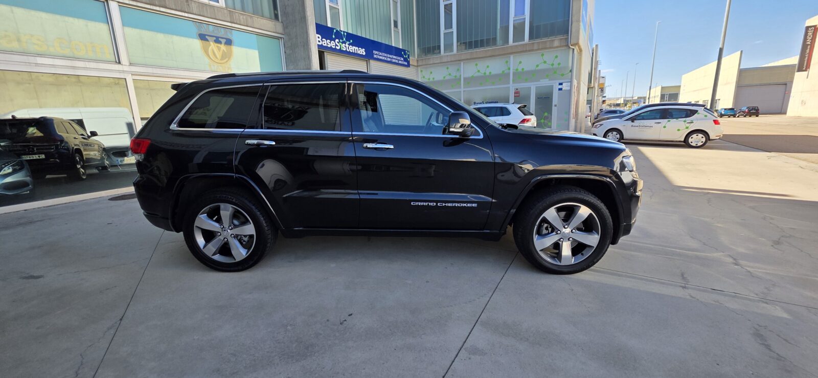 JEEP GRAN CHEROKKE OVERLANDER
