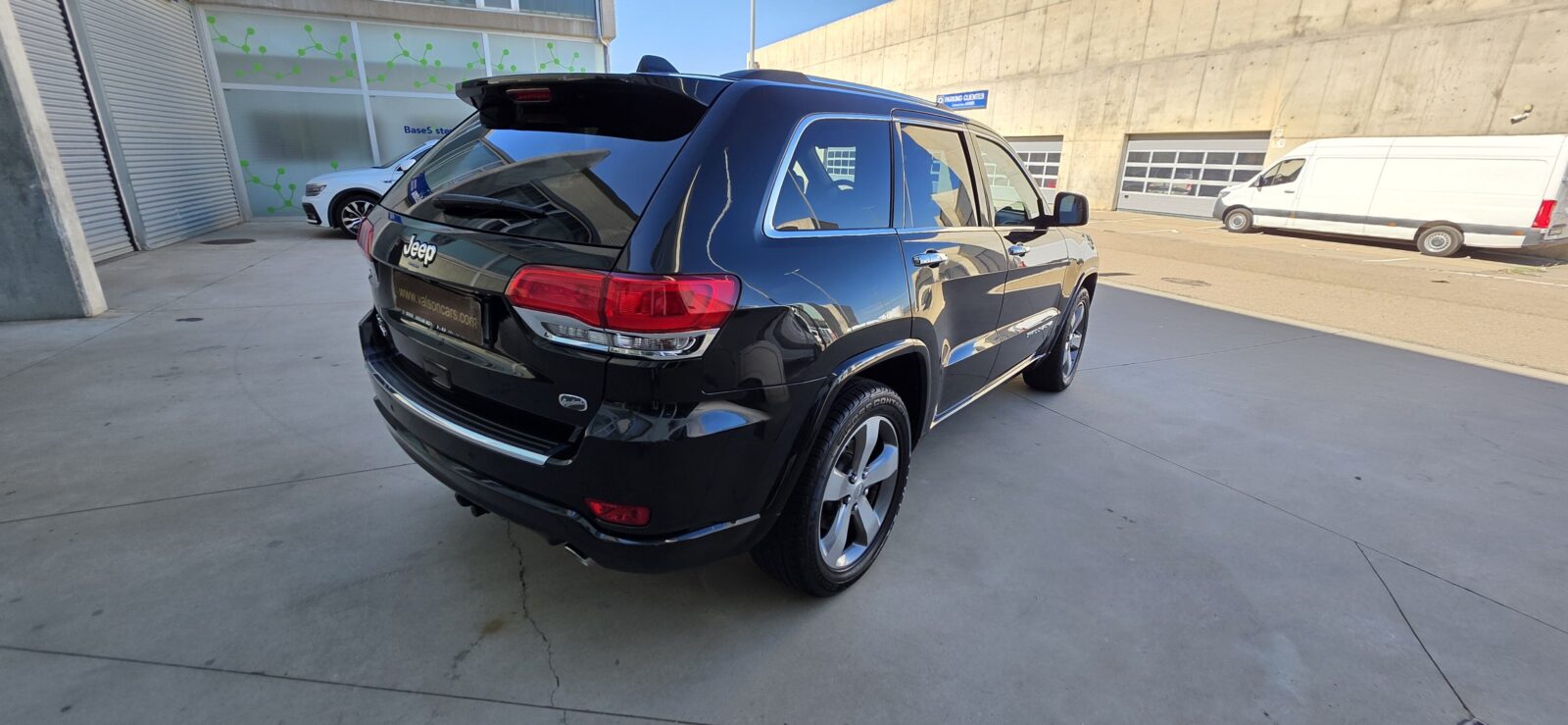 JEEP GRAN CHEROKKE OVERLANDER