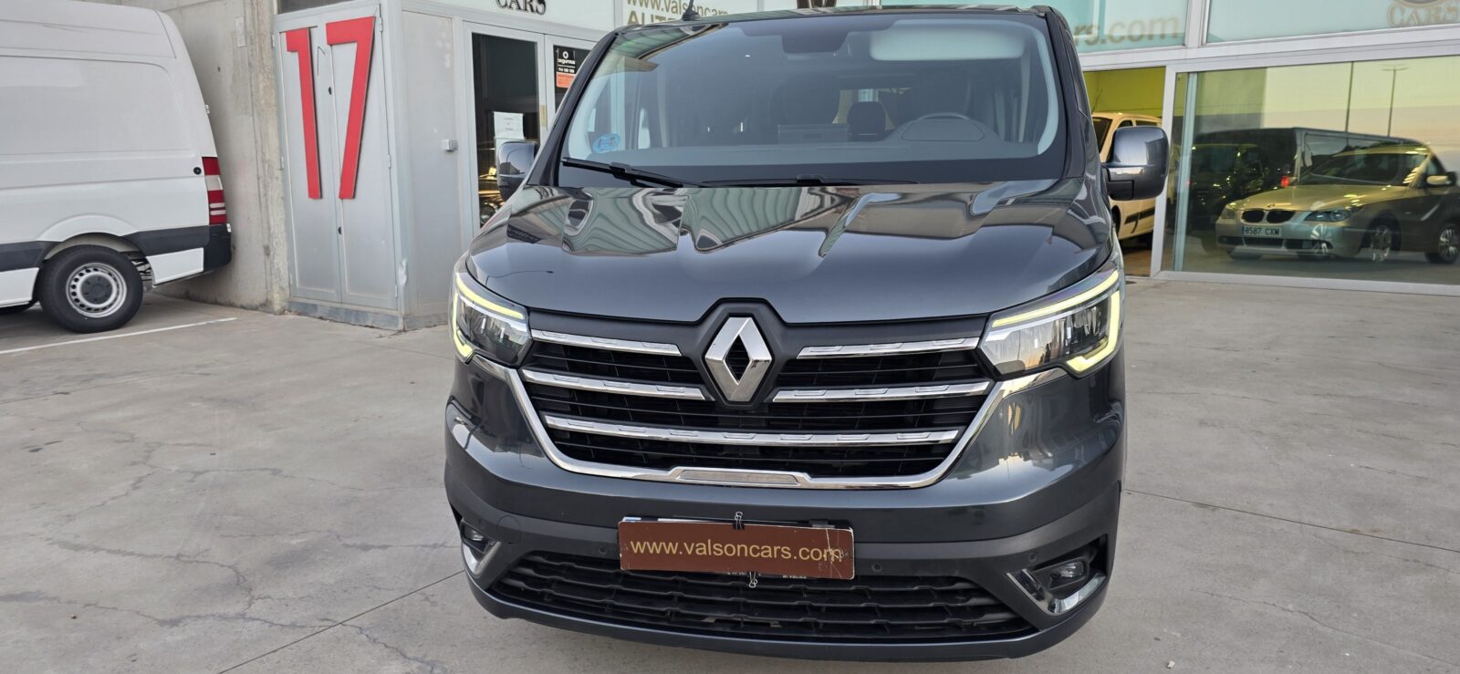 RENAULT TRAFIC SPACECLASS