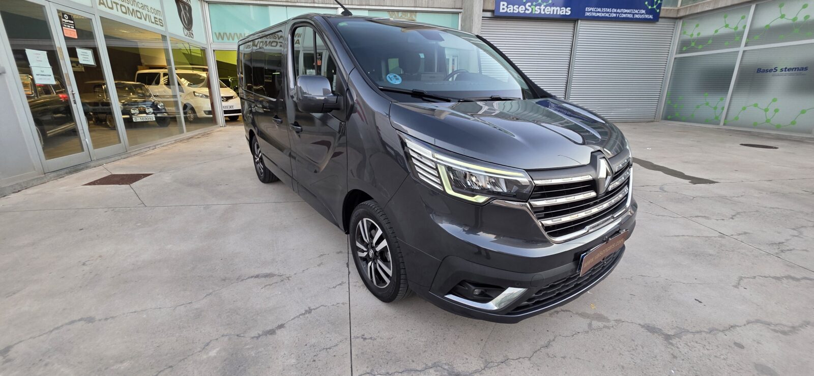 RENAULT TRAFIC SPACECLASS