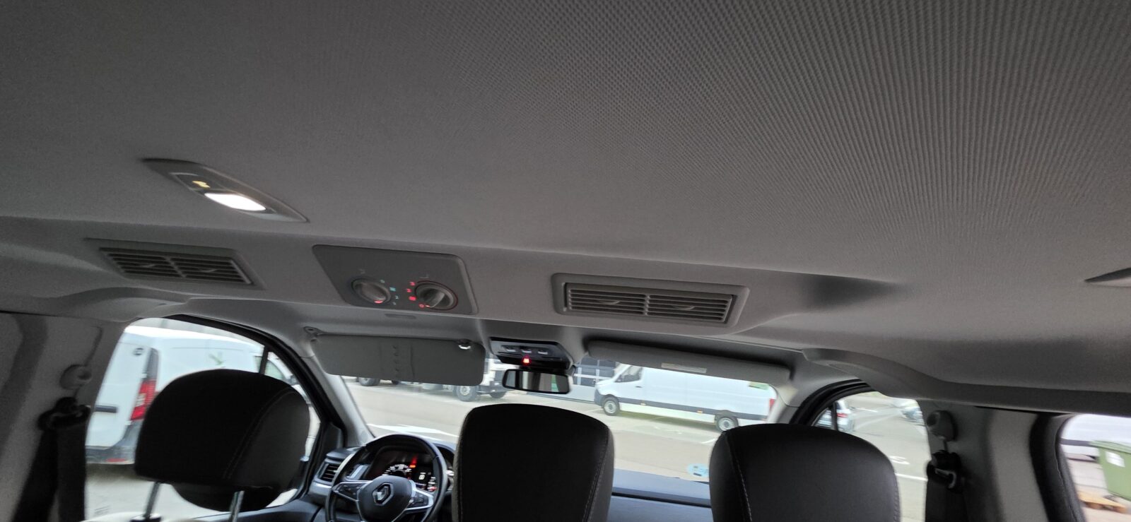 RENAULT TRAFIC SPACECLASS