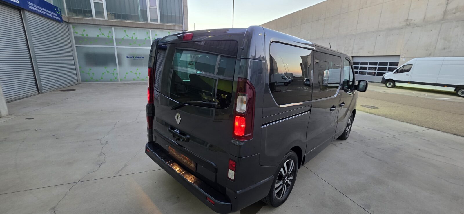 RENAULT TRAFIC SPACECLASS